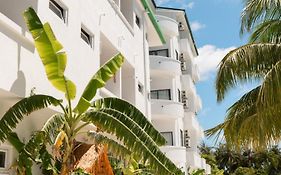 Dhiffushi Inn